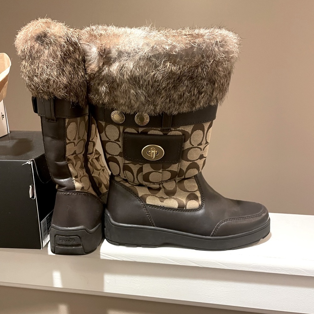 Coach snow boots